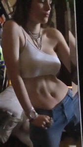 Bella Thorne TheFappeningBlog.com 3.jpg