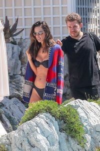 Alessandra Ambrosio Sexy TheFappeningBlog.com 30.jpg