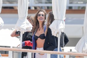 Alessandra Ambrosio Sexy TheFappeningBlog.com 34.jpg