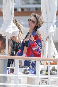 Alessandra Ambrosio Sexy TheFappeningBlog.com 36.jpg