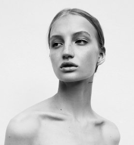 Pauline Ivashevskaya Nude TheFappeningBlog.com 13.jpg