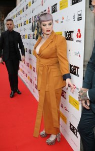 Kelly Osbourne Sexy TheFappeningBlog.com 7.jpg