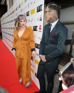 Kelly Osbourne Sexy TheFappeningBlog.com 5.jpg