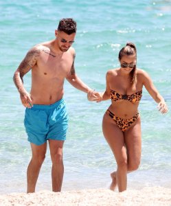 Chloe Goodman Sexy TheFappeningBlog.com 19.jpg