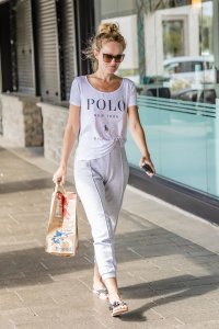 Hayley Roberts Sexy Braless TheFappeningBlog.com 11.jpg