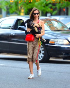 Emily Ratajkowski Sexy TheFappeningBlog.com 15.jpg