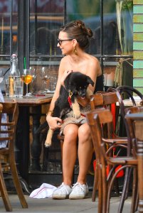 Emily Ratajkowski Sexy TheFappeningBlog.com 23.jpg