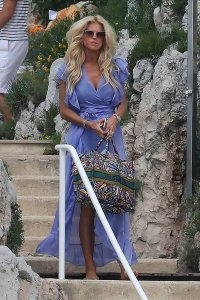 Victoria Silvstedt Sexy TheFappeningBlog.com 17.jpg