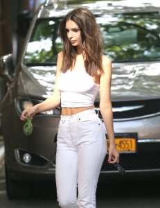 Emily Ratajkowski Braless See Through Nude TheFappeningBlog.com 31.jpg