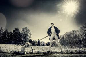 Jessie Knuckle Nude TheFappeningBlog.com 4.jpg