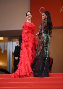 Winnie Harlow Sexy TheFappeningBlog.com 15.jpg