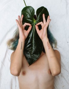 Carly Foulkes Nude6.jpg