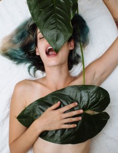 Carly Foulkes Nude8.jpg