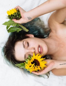 Carly Foulkes Nude17.jpg