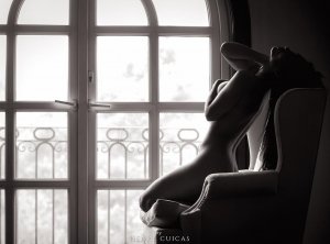 Samantha Rodriguez-Sexy-Topless-2.jpg