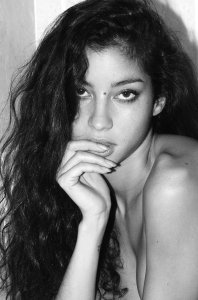 Emilie Payet Sexy & Topless-2.jpg