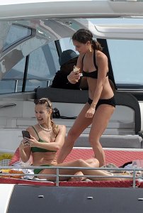 Alicia Vikander Sexy TheFappeningBlog.com 3.jpg