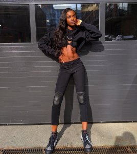 Leomie Anderson Nude & Sexy TheFappeningBlog.com 4.jpg