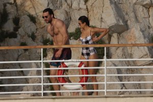 Nina Dobrev Sexy TheFappeningBlog.com 14.jpg