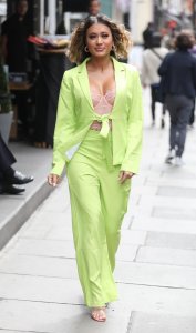 Kaz Crossley See Through Nude TheFappeningBlog.com 3.jpg