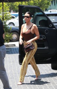 Kourtney Kardashian Sexy TheFappeningBlog.com 10.jpg