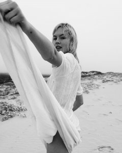 Ariel Van Heerden Nude TheFappeningBlog.com 34.jpg