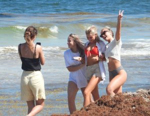 AnneKee Molenaar, Mikky Kiemeney Sexy TheFappeningBlog.com 33.jpg