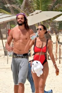 Lais Ribeiro Sexy TheFappeningBlog.com 2.jpg