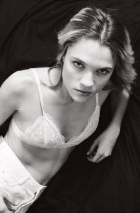 Eva Biechy Sexy & Topless 9.jpg