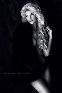 Micaela Schäfer Sexy & Topless 7.jpg