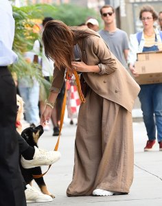 Emily Ratajkowski Sexy TheFappeningBlog.com 7.jpg