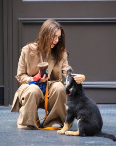 Emily Ratajkowski Sexy TheFappeningBlog.com 10.jpg