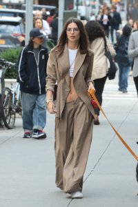 Emily Ratajkowski Sexy TheFappeningBlog.com 24.jpg