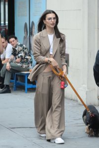 Emily Ratajkowski Sexy TheFappeningBlog.com 33.jpg