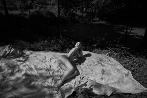 Iga Blaszczyk Nude TheFappeningBlog.com 13.jpg