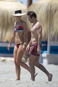 Vogue Williams Sexy TheFappeningBlog.com 2.jpg