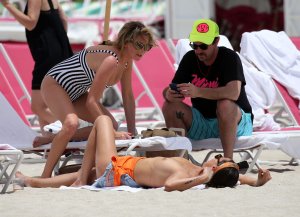 Kristen Doute Nude Topless TheFappeningBlog.com 46.jpg