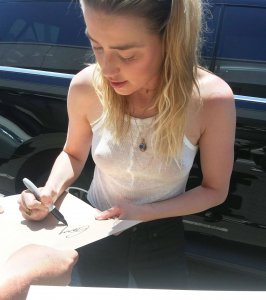 Amber Heard Braless TheFappeningBlog.com 3.jpg