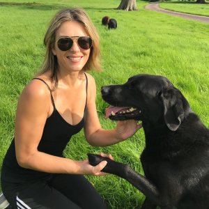 Elizabeth Hurley Hot TheFappeningBlog.com 1.jpg