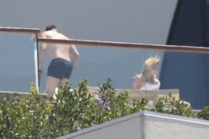 Pamela Anderson Nude Sexy TheFappeningBlog.com 22.jpg