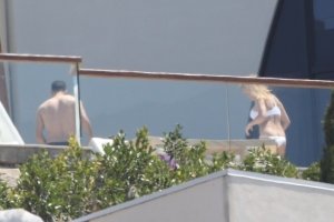 Pamela Anderson Nude Sexy TheFappeningBlog.com 27.jpg