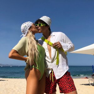 Delilah Belle Hamlin Sexy TheFappeningBlog.com 2.jpg