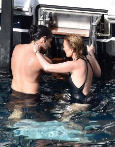 Marta Ortega Sexy TheFappeningBlog.com 21.jpg