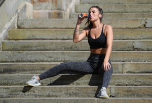 Jenny Thompson Sexy TheFappeningBlog.com 4.jpg