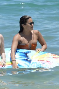 Gina Rodriguez Sexy TheFappeningBlog.com 7.jpg