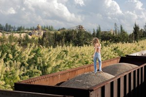 Anna Ewers Sexy 19.jpg