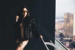 Olivia Black Naked 125.jpg