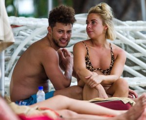 Gabby Allen Sexy TheFappeningBlog.com 44.jpg