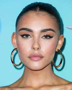 Madison Beer Sexy TheFappeningBlog.com 24.jpg