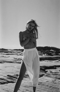 Elodie Russell Nude TheFappeningBlog.com 3.jpg